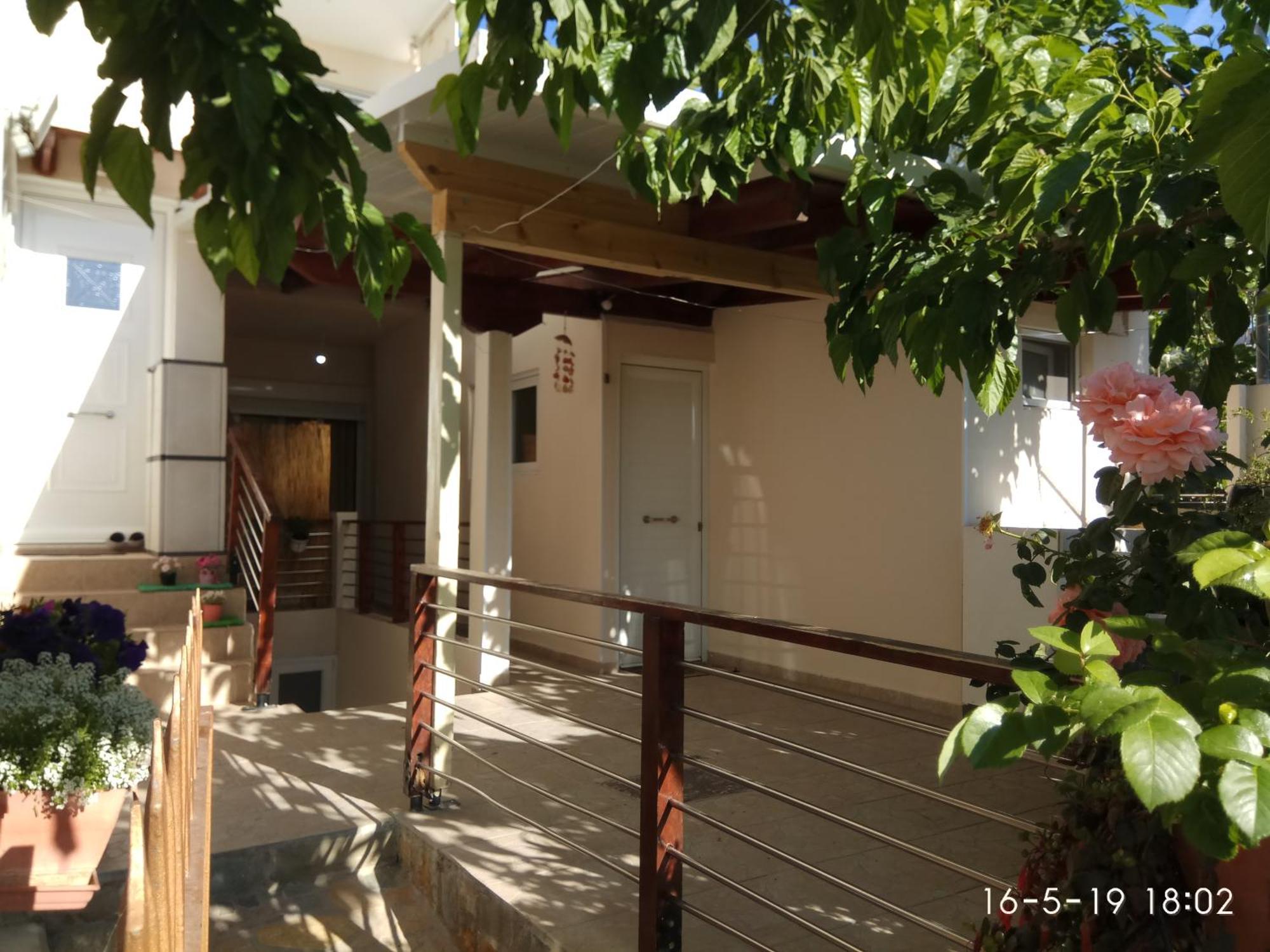 Georgia Apartment Athens Airport Артеміда Екстер'єр фото